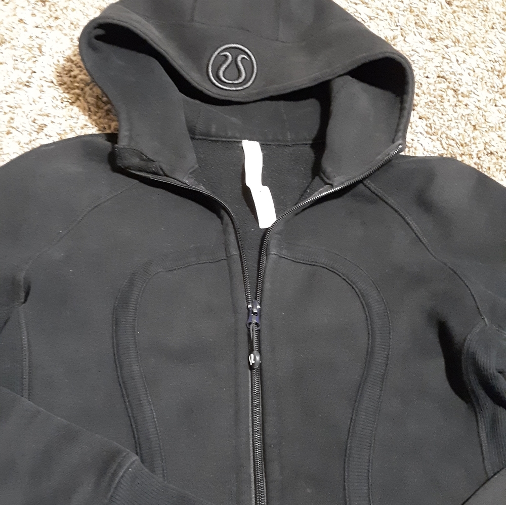 Lululemon women's size 6 scuba hoodie